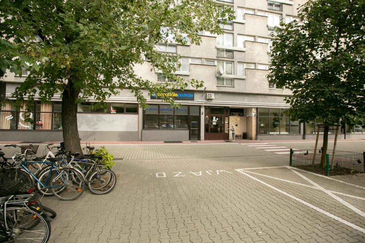 Przechodnia 2 Yellow - Biurko Oraz Wygodny Fotel Do Pracy - Better Rental Warsaw Exterior photo